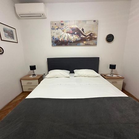 Guest House Allineeddubrovnik Choose Between Double Room Or Penthouse Or Studio Apartments Free Parking Exterior photo