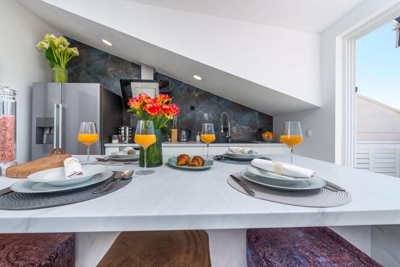 Guest House Allineeddubrovnik Choose Between Double Room Or Penthouse Or Studio Apartments Free Parking Exterior photo
