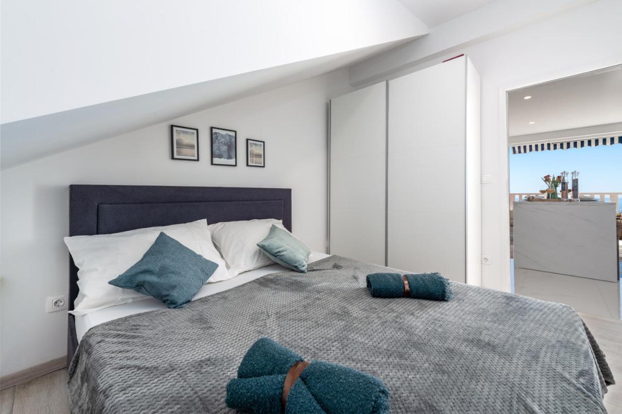 Guest House Allineeddubrovnik Choose Between Double Room Or Penthouse Or Studio Apartments Free Parking Exterior photo