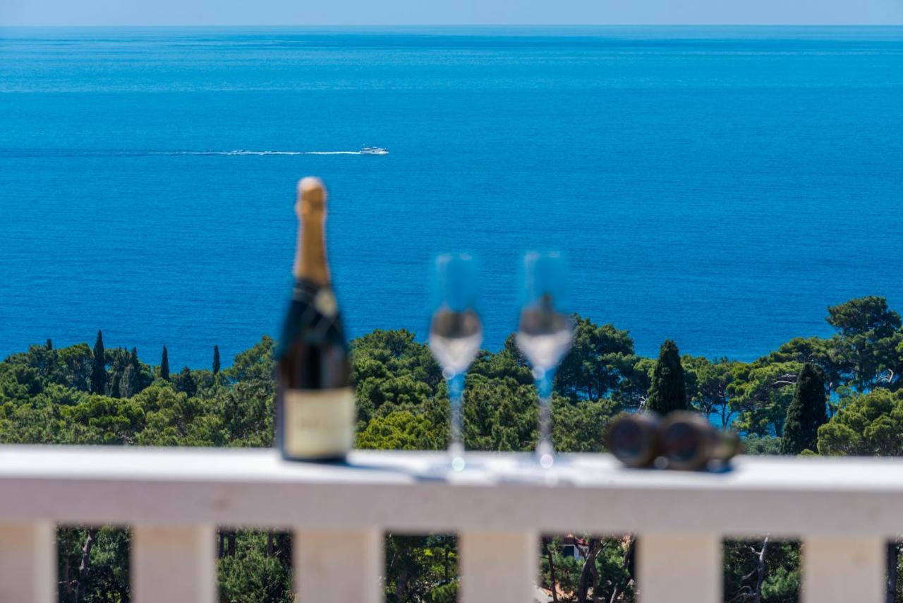 Guest House Allineeddubrovnik Choose Between Double Room Or Penthouse Or Studio Apartments Free Parking Exterior photo