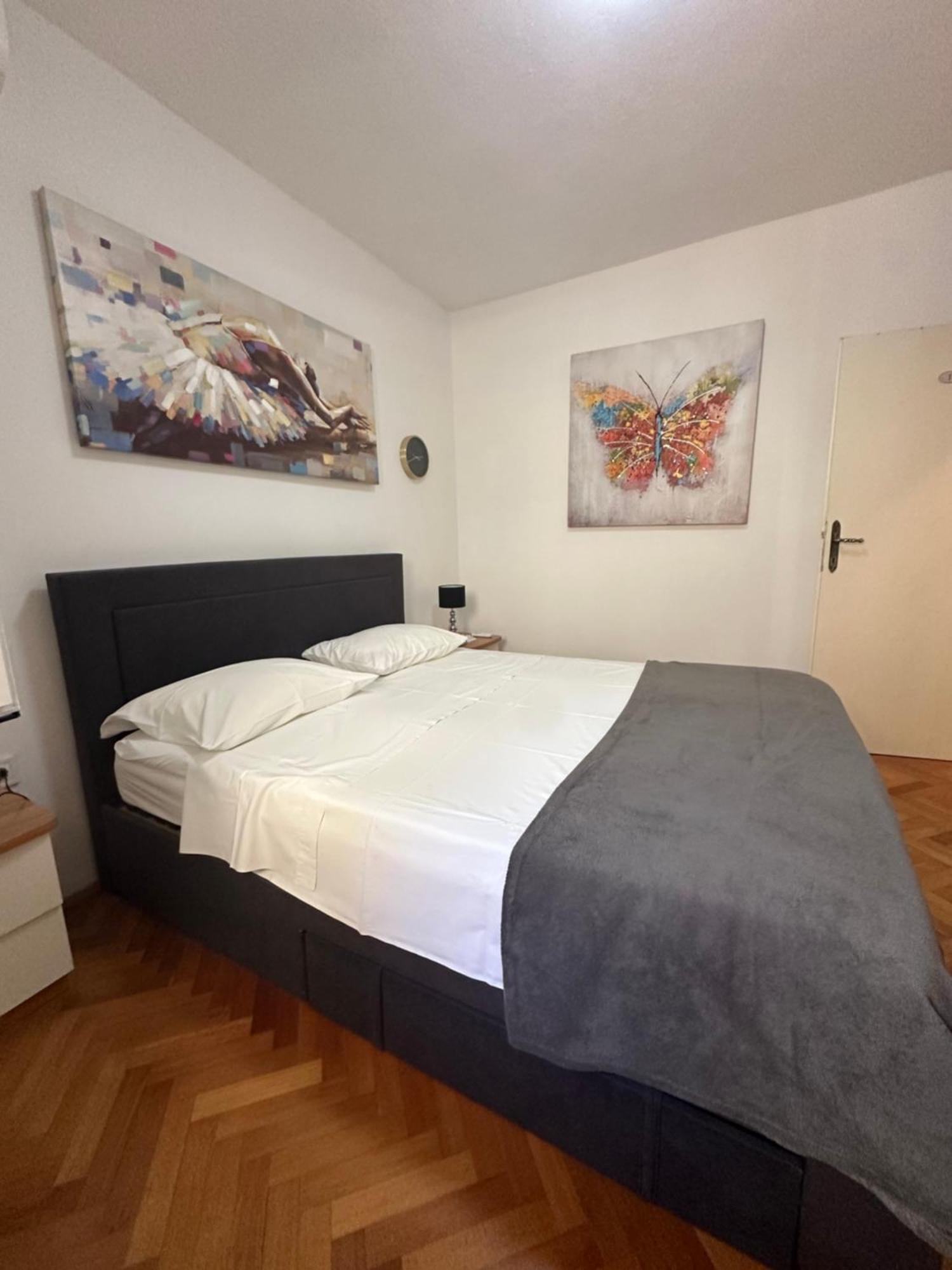 Guest House Allineeddubrovnik Choose Between Double Room Or Penthouse Or Studio Apartments Free Parking Exterior photo
